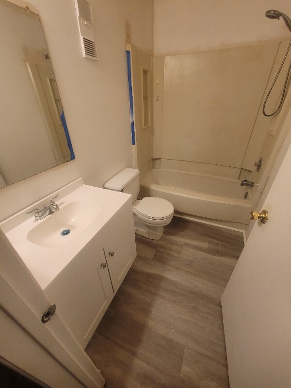 Building Photo - 1303 Morris Ct