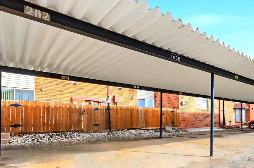 Building Photo - 3037 SW Lydia Ave