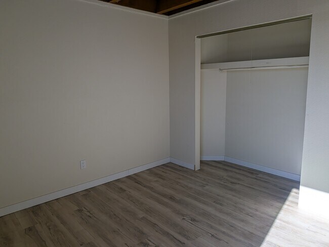 Building Photo - 8100 Ryan Gulch Rd