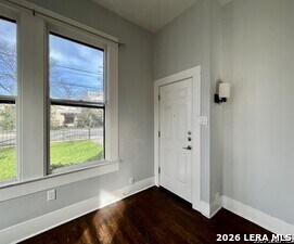 Building Photo - 506 W Drexel Ave