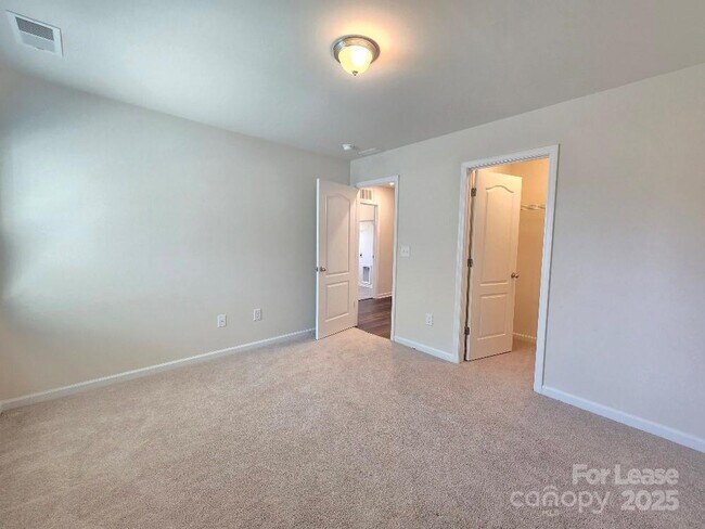 Building Photo - 14611 Murfield Ct