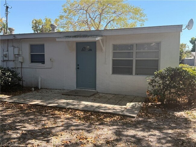 Building Photo - 1659 Ricardo Ave