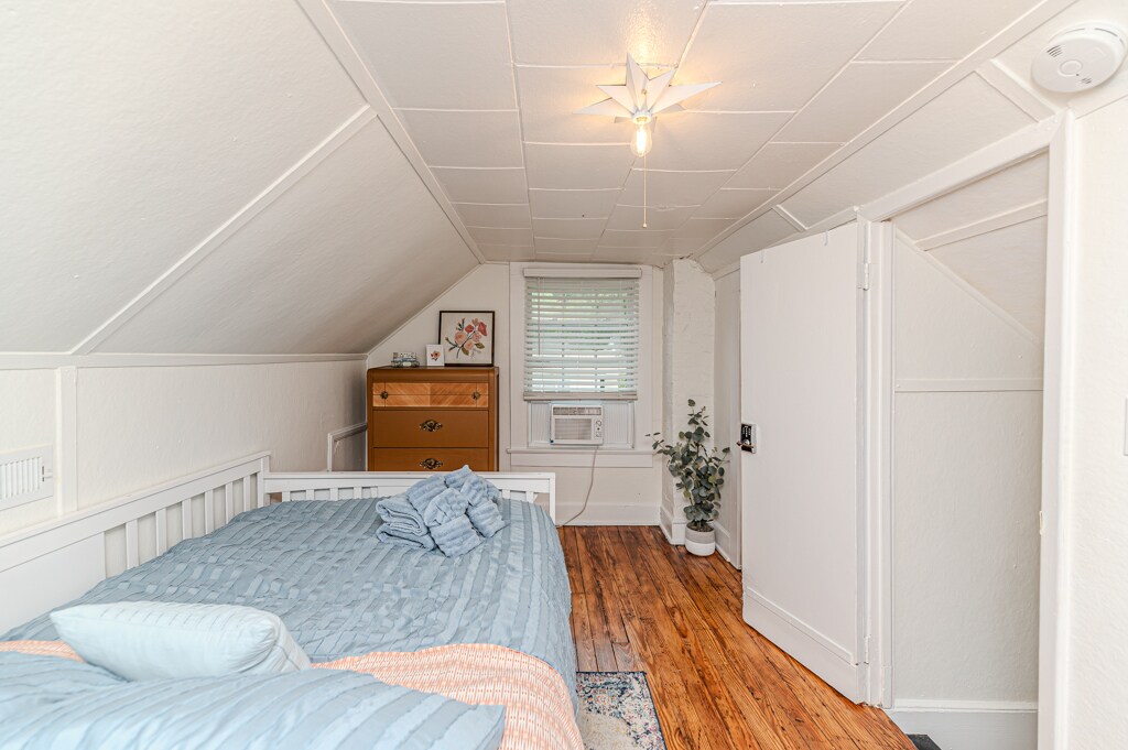 Building Photo - 508A W Chisholm St