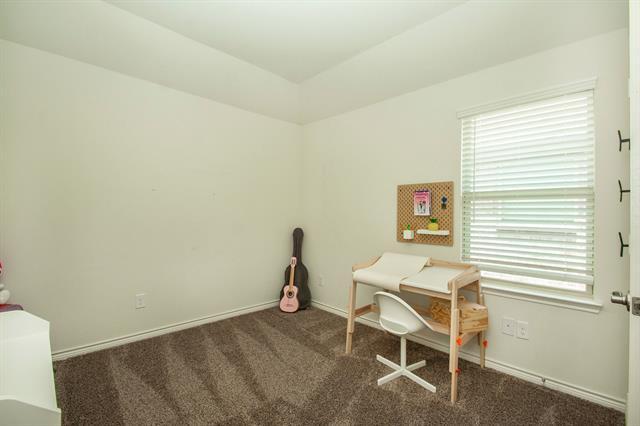 Building Photo - 2168 Miramar Dr
