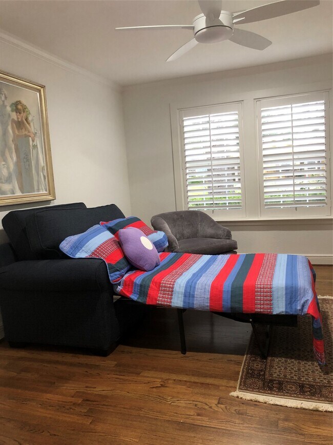 Building Photo - 1346 Chantilly Ln