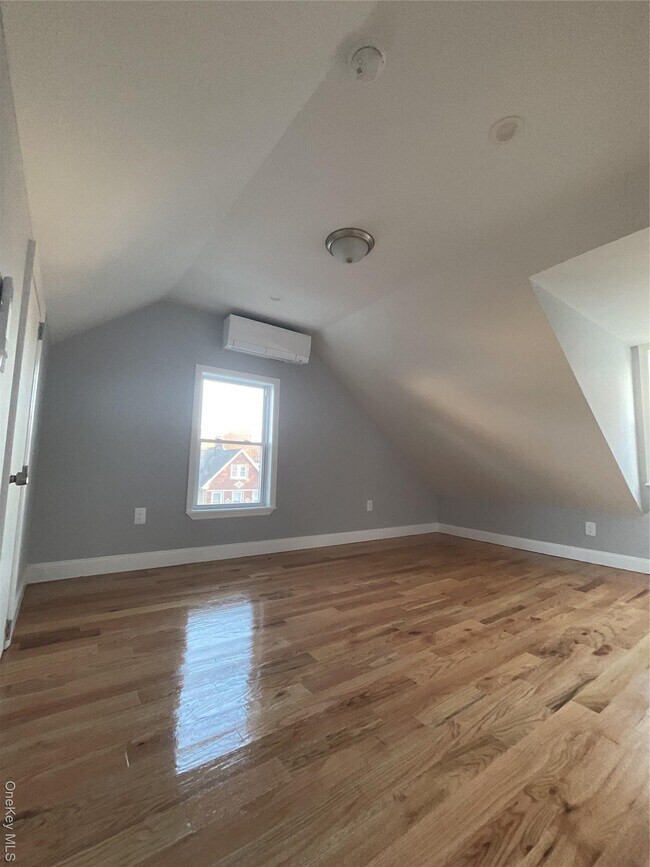 Building Photo - 46 S 12th Ave