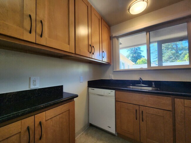 Building Photo - Luxurious Downtown Palo Alto Living - Top ...