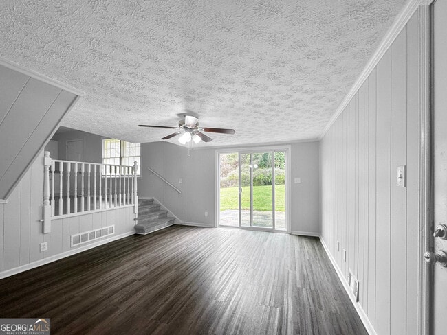 Building Photo - 3865 Morning Creek Dr