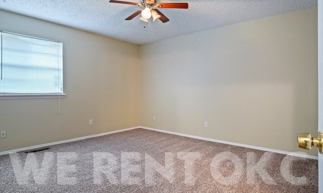 Building Photo - 6415 N Peniel Ave