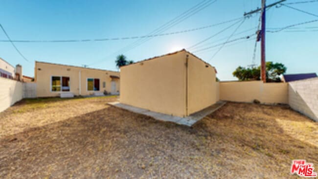 Building Photo - 2059 W 83rd St