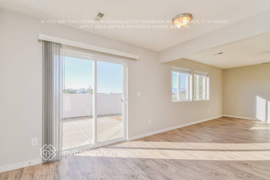 Building Photo - 7647 Manistique Dr