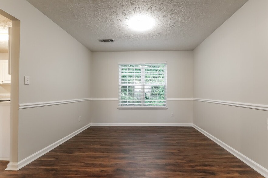 Building Photo - 564 Kirtley Ct