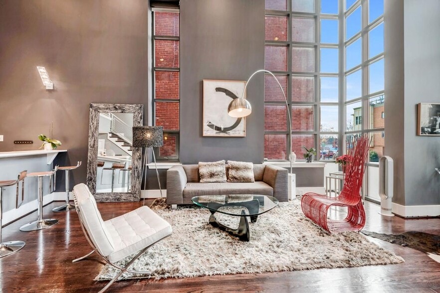 Building Photo - 2109 10th St NW