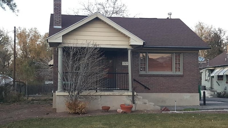 Building Photo - 1383 E Murphys Ln