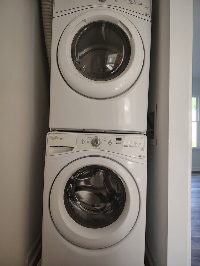 Building Photo - 6906 Partridge Run