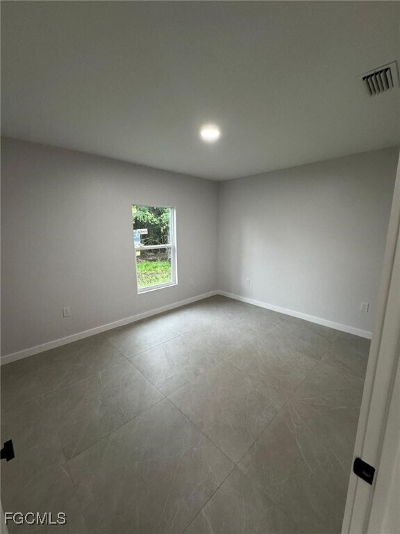 Building Photo - 27380 Sandrala Dr