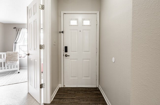 Building Photo - 10513 Blue Springs Ln