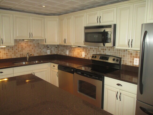 Building Photo - Townhome for rent in Upper Fells Point (Butcher's Hill)