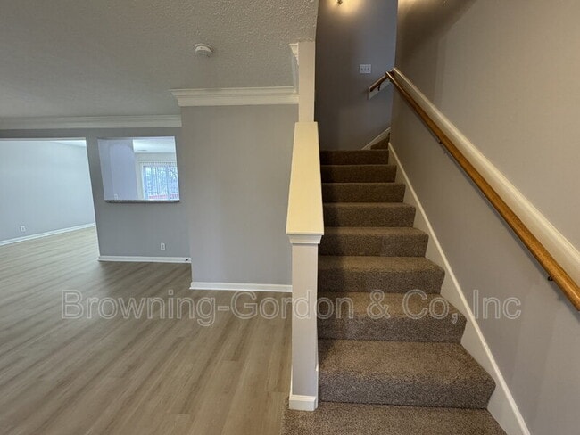 Building Photo - 2757 Welshcrest Dr