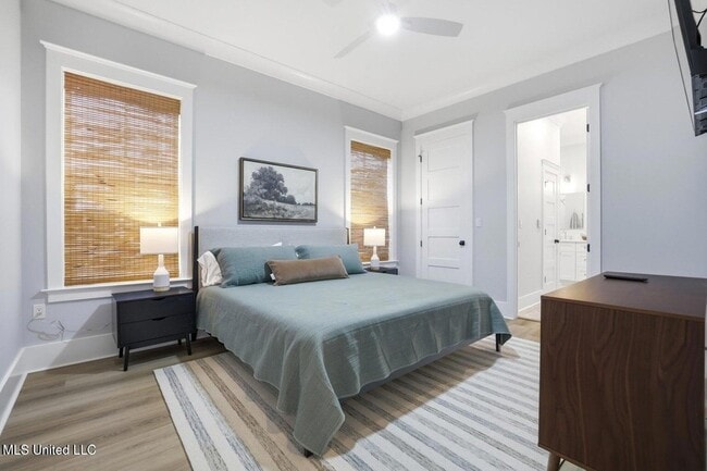 Building Photo - 254 Caillavet St