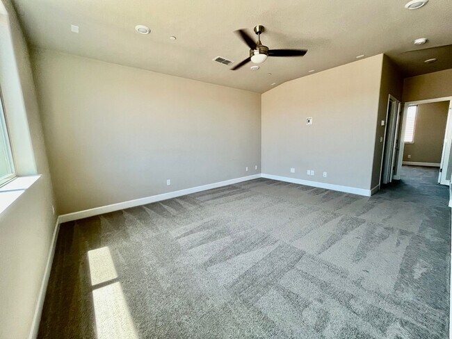 Building Photo - Awesome 3 Bedroom Home for Rent in West Ro...