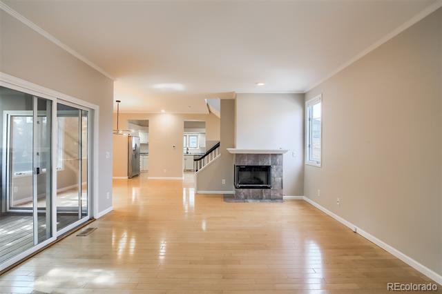 Building Photo - 217 S Jackson St