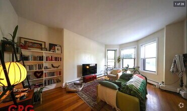 Building Photo - 1728 Beacon St