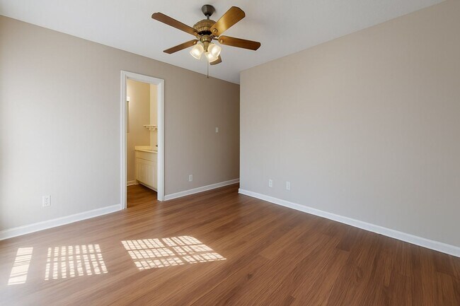 Building Photo - 1806 Heatherton Dr