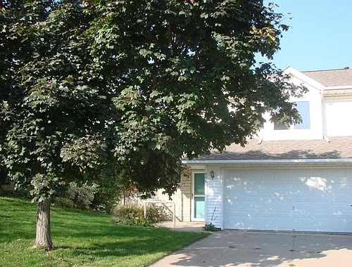 Primary Photo - 996 22nd Ave