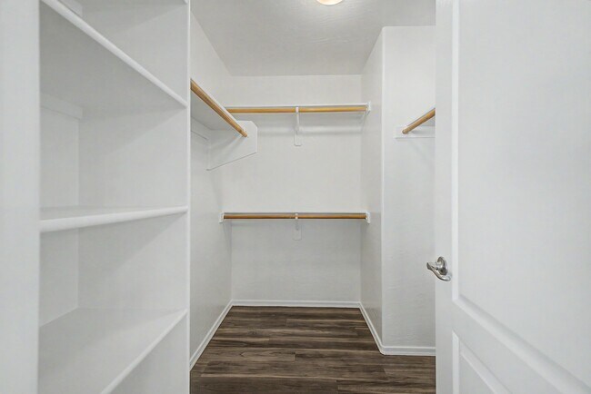 Building Photo - 15451 W Yucatan Dr