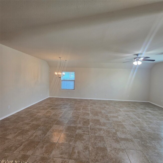 Building Photo - 8114 Summer Lake Pass Ln