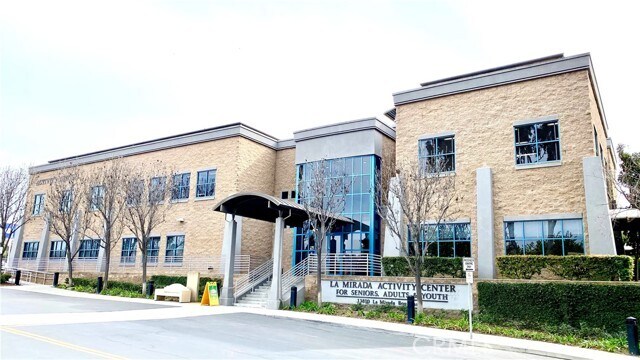 Building Photo - 16073 Crestline Dr