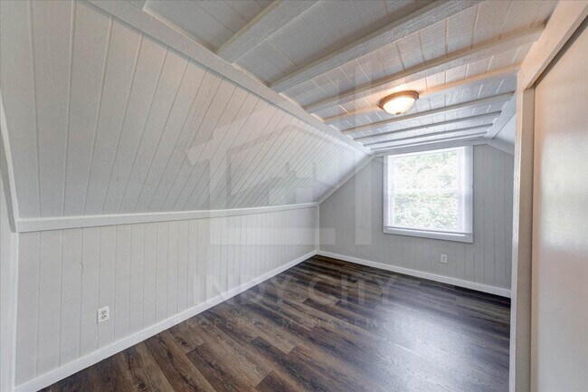 Building Photo - 6132 Raleigh Dr