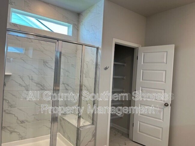 Building Photo - 5692 Whitebark Dr