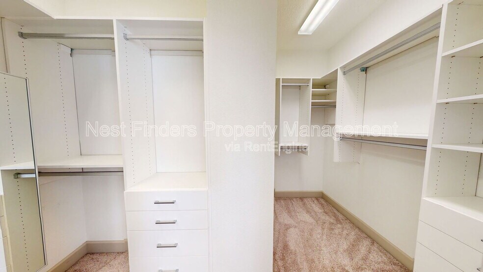Building Photo - 7412 Beach Walk Place