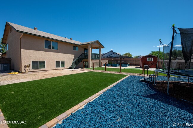 Building Photo - 8984 N Eaglestone Loop