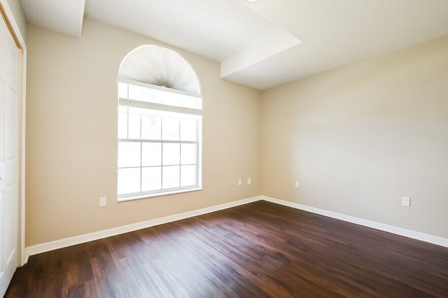 Building Photo - 4749 Abaco Dr
