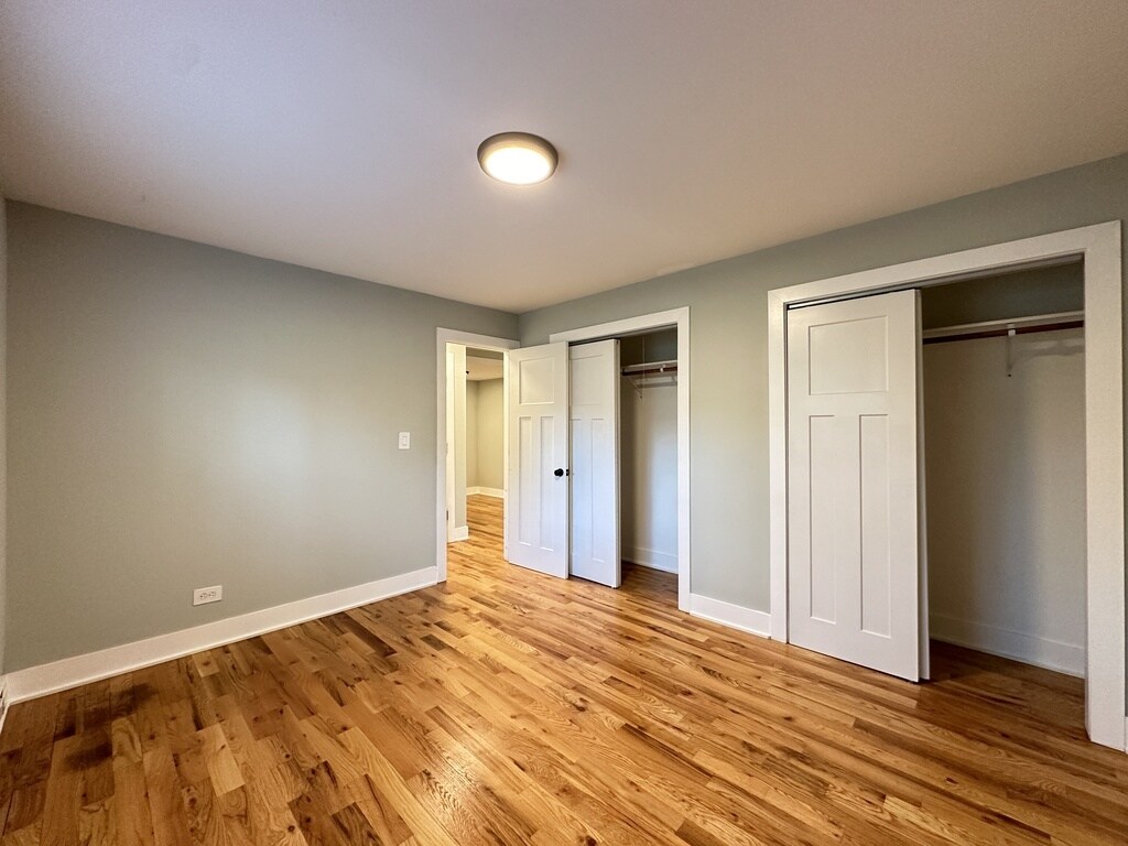 Building Photo - 432 Elm Pl