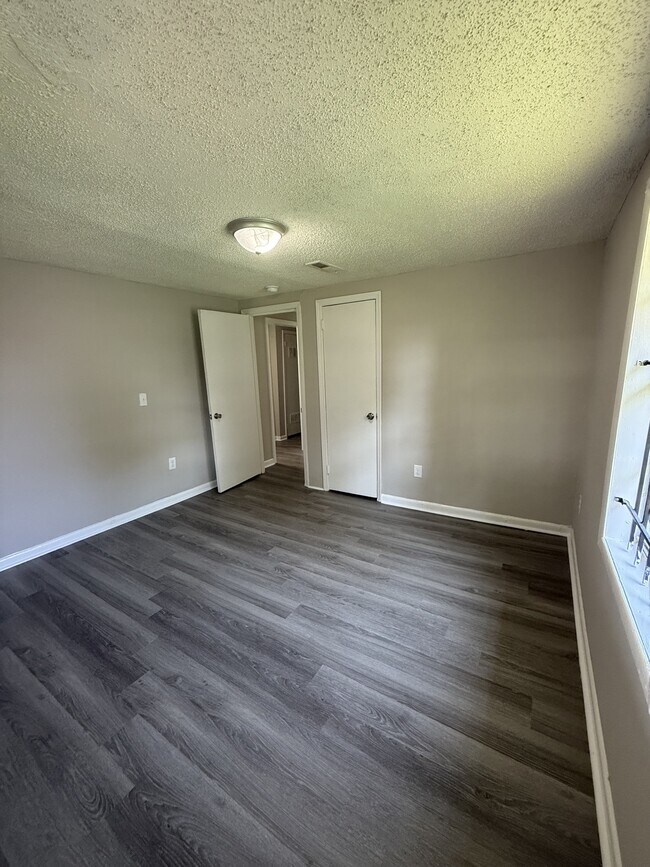 Building Photo - 9720 Westfield Pl