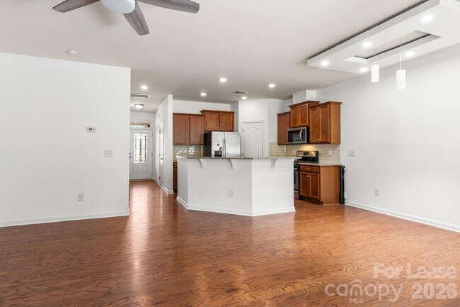 Building Photo - 4037 Black Walnut Wy