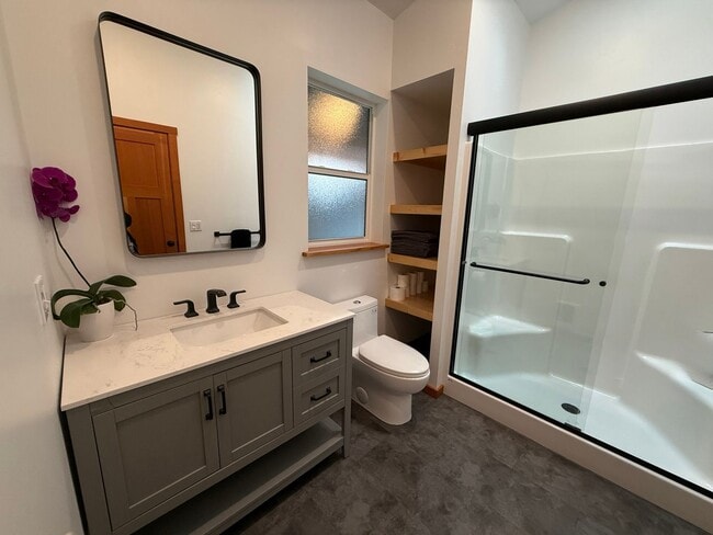 Building Photo - Furnished Modern Home for Rent – 2 Bedroom...