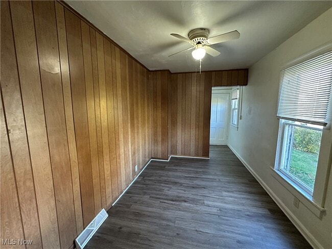 Building Photo - 288 Dickey Ave NW