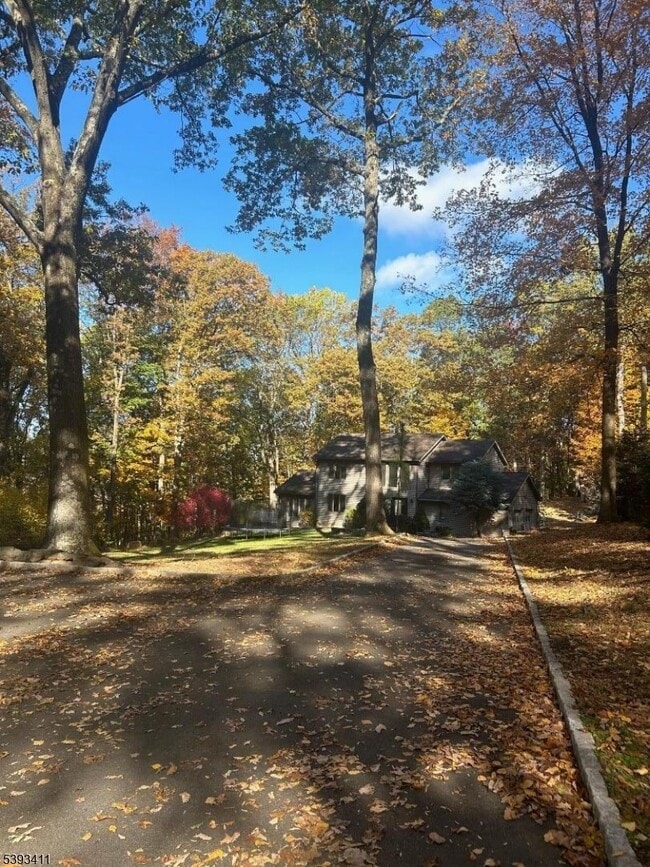 Building Photo - 102 Drakestown Rd