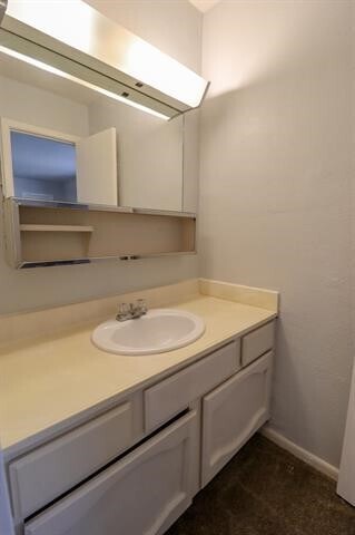 Building Photo - 5725 Townhouse Ln