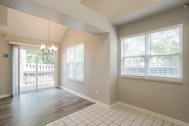 Building Photo - Spacious 3-Bedroom Home in Smyrna