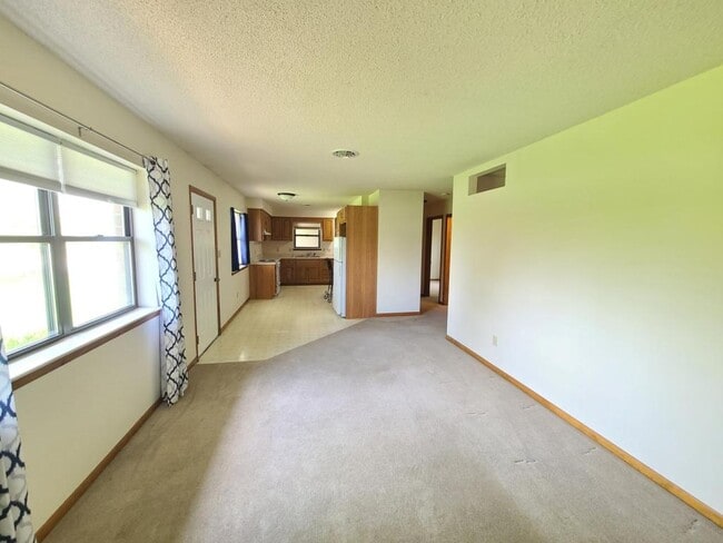 Building Photo - 16924 Amstutz Rd