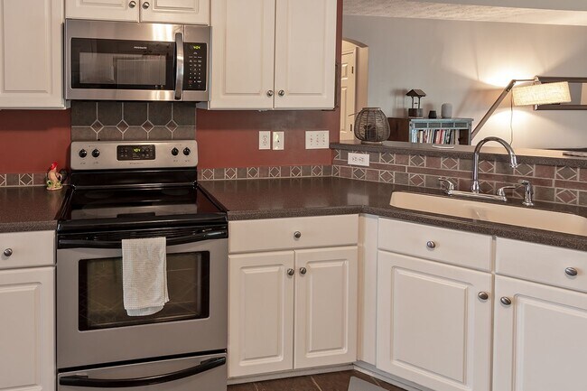 Building Photo - Home for rent in Prattville