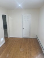 Building Photo - 62 Highland Ave