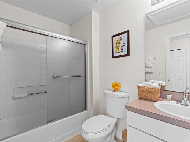 Building Photo - 113 Pompano Beach Dr