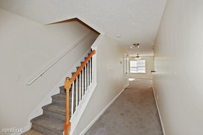 Building Photo - 3 br, 2.5 bath House - 158 Shenandoah Drive